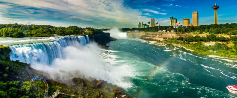 is-there-a-tour-that-takes-you-from-the-us-side-of-niagara-falls-to-the-canadian-side-if-you-have-a-passport